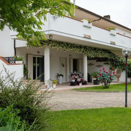 הוילה סולמונה Parco Delle Rose מראה חיצוני תמונה